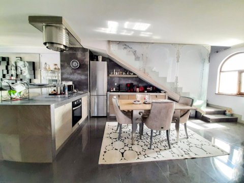 Unique, luxurious 4-bedroom maisonette just 300 m from the beach in Nessebar!