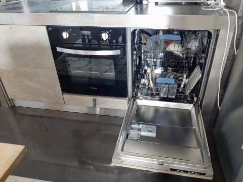 Unique, luxurious 4-bedroom maisonette just 300 m from the beach in Nessebar!