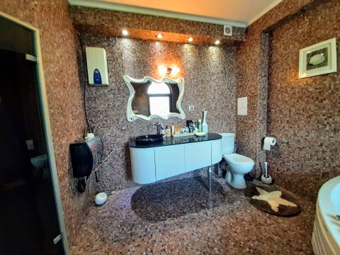 Unique, luxurious 4-bedroom maisonette just 300 m from the beach in Nessebar!