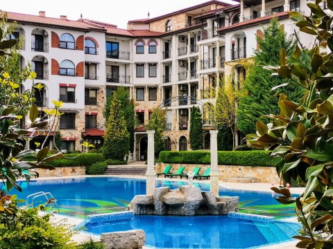 Unique, luxurious 4-bedroom maisonette just 300 m from the beach in Nessebar!