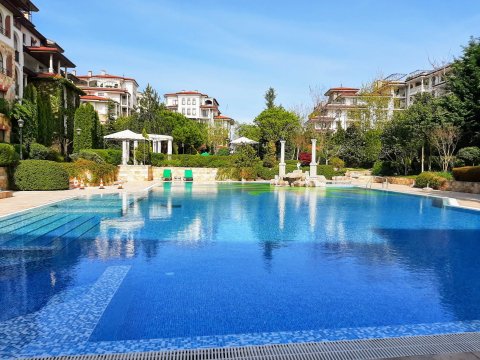 Unique, luxurious 4-bedroom maisonette just 300 m from the beach in Nessebar!