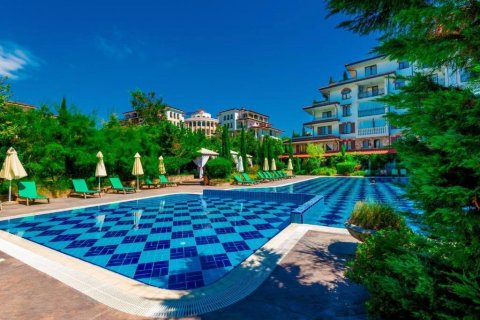 Unique, luxurious 4-bedroom maisonette just 300 m from the beach in Nessebar!