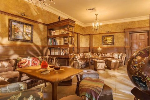 Unique, luxurious 4-bedroom maisonette just 300 m from the beach in Nessebar!