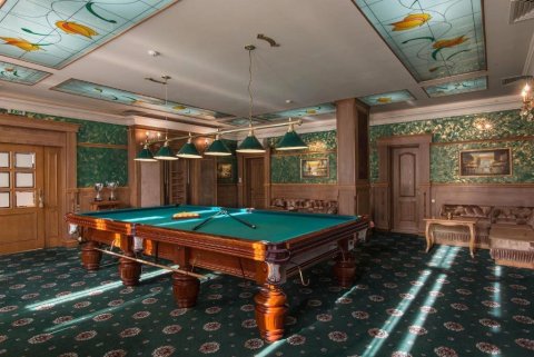 Unique, luxurious 4-bedroom maisonette just 300 m from the beach in Nessebar!