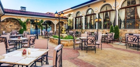 Unique, luxurious 4-bedroom maisonette just 300 m from the beach in Nessebar!