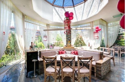 Unique, luxurious 4-bedroom maisonette just 300 m from the beach in Nessebar!