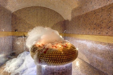 Unique, luxurious 4-bedroom maisonette just 300 m from the beach in Nessebar!