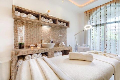 Unique, luxurious 4-bedroom maisonette just 300 m from the beach in Nessebar!