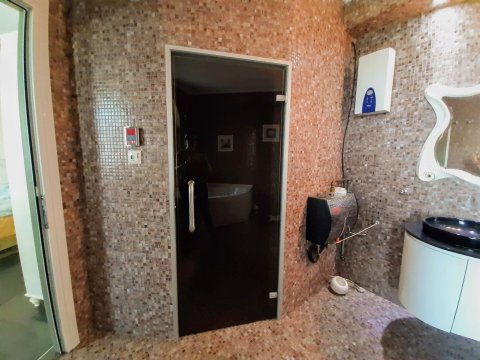 Unique, luxurious 4-bedroom maisonette just 300 m from the beach in Nessebar!