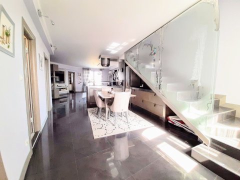 Unique, luxurious 4-bedroom maisonette just 300 m from the beach in Nessebar!