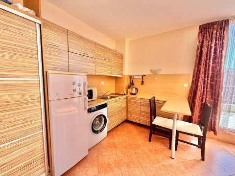 One-bedroom apartment with a spacious terrace in Sunny Beach!