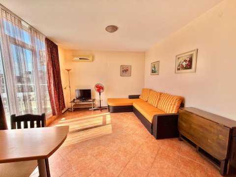 One-bedroom apartment with a spacious terrace in Sunny Beach!