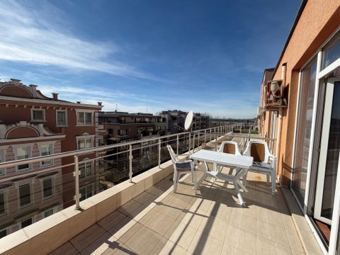 One-bedroom apartment with a spacious terrace in Sunny Beach!