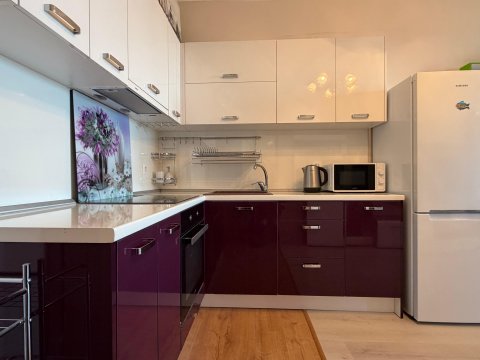 2-room apartment with panoramic sea views in Lazuren Bryag