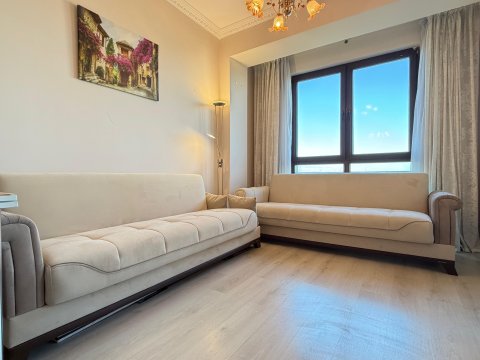 2-room apartment with panoramic sea views in Lazuren Bryag