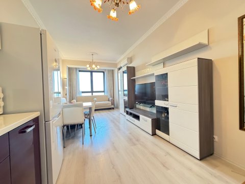 2-room apartment with panoramic sea views in Lazuren Bryag