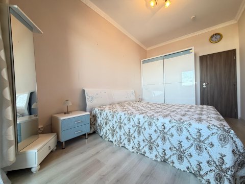 2-room apartment with panoramic sea views in Lazuren Bryag