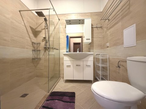 2-room apartment with panoramic sea views in Lazuren Bryag