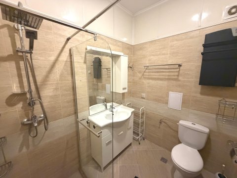 2-room apartment with panoramic sea views in Lazuren Bryag