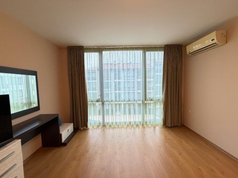 Spacious 2-room apartment, Viyana complex, Nesebar