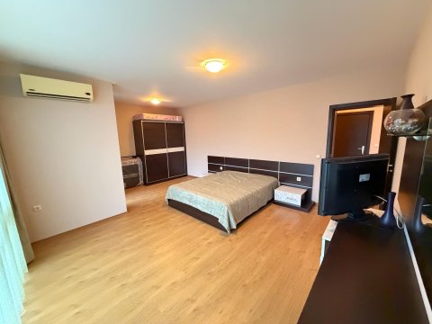 Spacious 2-room apartment, Viyana complex, Nesebar