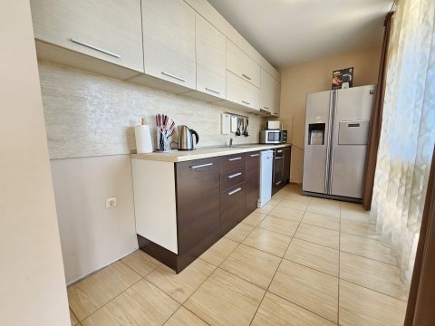 Spacious 2-room apartment, Viyana complex, Nesebar