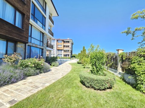 Spacious 2-room apartment, Viyana complex, Nesebar