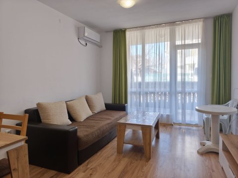 Spacious one-bedroom apartment in the gated complex Chateau Aheloy 2 with swimming pools in Aheloy