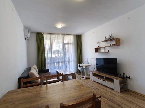 Spacious one-bedroom apartment in the gated complex Chateau Aheloy 2 with swimming pools in Aheloy