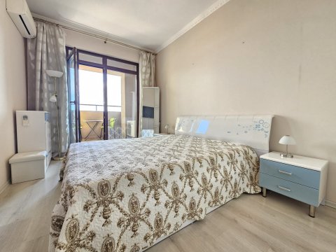 One-room apartment with panoramic sea view in the "Azure Beach" residence, Burgas, Zornica district