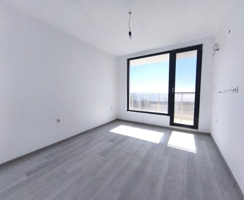 Panoramic terrace + sea view - new apartment