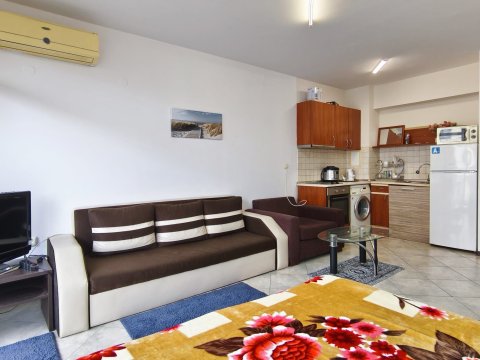 TOP LOCATION! One-bedroom apartment next to the Mladost supermarket in Sunny Beach