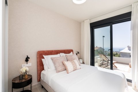Exclusive apartments with sea views, close to golf, Benalmádena