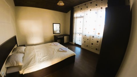 Sale of a two-story house with AKT 16