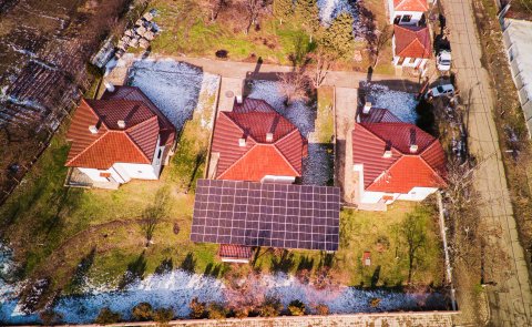 Sale of a two-story house with AKT 16