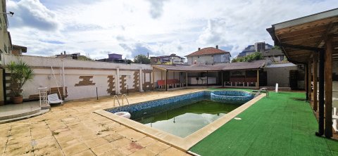 Beautiful family hotel with restaurant for sale in the central part of Ravda