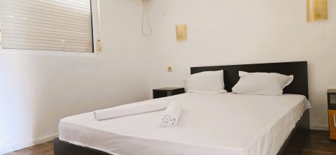 Beautiful family hotel with restaurant for sale in the central part of Ravda