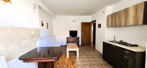 Beautiful family hotel with restaurant for sale in the central part of Ravda