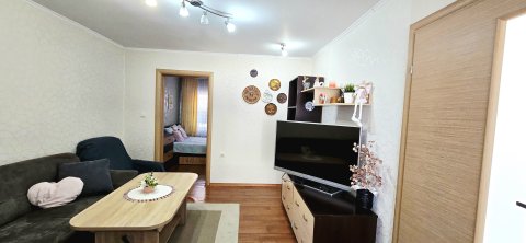 For sale a two-storey house with 3 bedrooms, a tavern and a garage near the center of Aytos