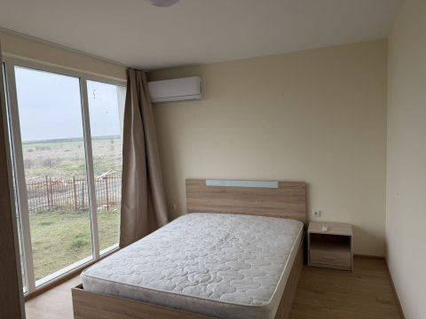 Новый, полностью меблированный одноэтажный дом недалеко от Каблешкова - без платы за обслуживание.