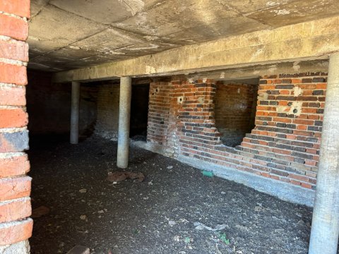 Старый дом с большим двором в селе Белила, муниципалитет Средец.