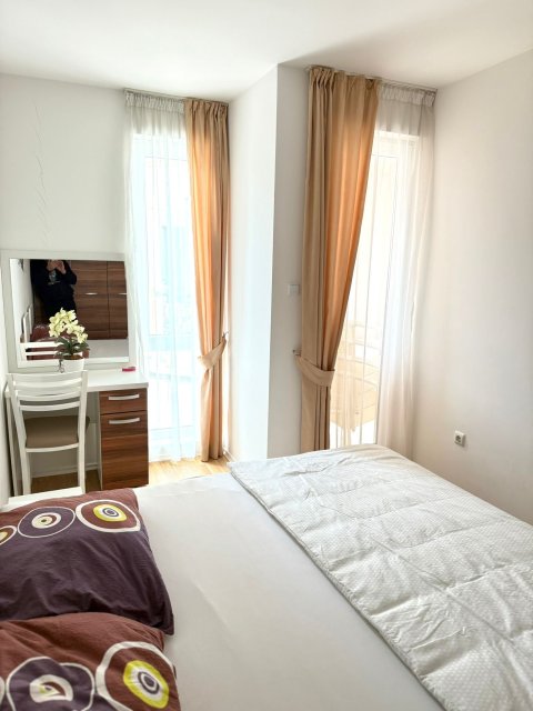 Элегантные апартаменты с одной спальней в комплексе Romance Marine — стиль, комфорт и приморская атмосфера в 400 м от пляжа.