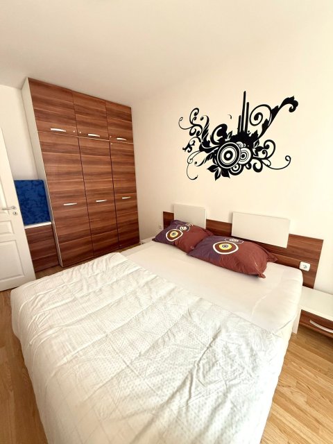 Элегантные апартаменты с одной спальней в комплексе Romance Marine — стиль, комфорт и приморская атмосфера в 400 м от пляжа.