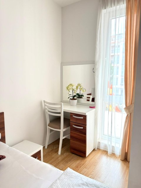 Элегантные апартаменты с одной спальней в комплексе Romance Marine — стиль, комфорт и приморская атмосфера в 400 м от пляжа.