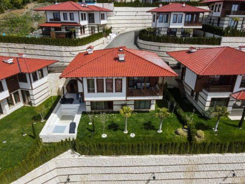 Detached luxury house in Sveti Vlas!