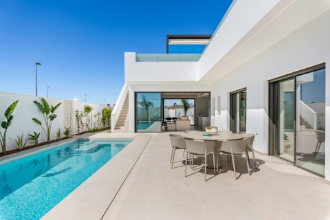 Cozy detached chalet, private pool and garden, San Javier