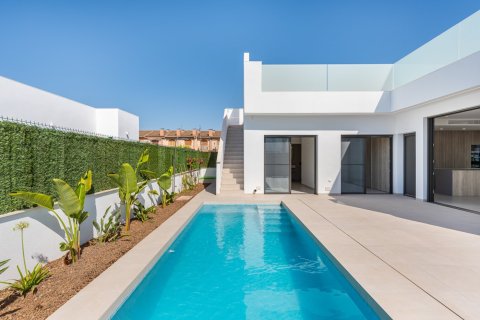 Luxury detached chalet, 2 km from the sea with private pool, San Javier