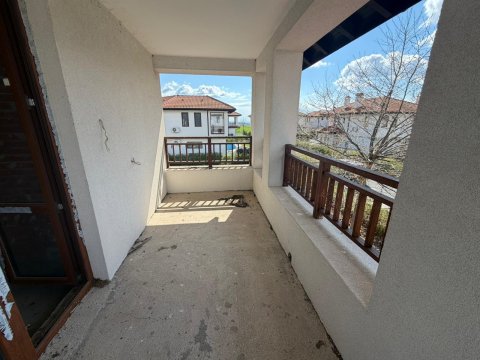 Дом в закрытом жилом комплексе Floral Meadows — готов к отделке по вашему вкусу!