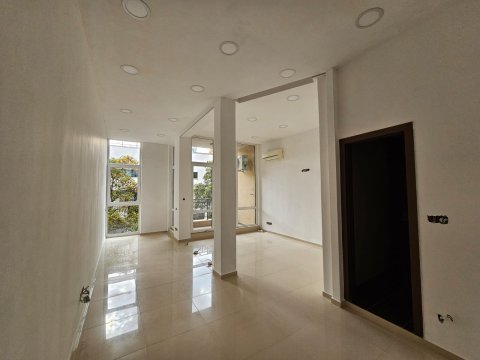 Продается студия/офис рядом с нотариусом Чуткиным