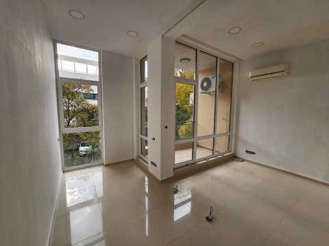 Продается студия/офис рядом с нотариусом Чуткиным